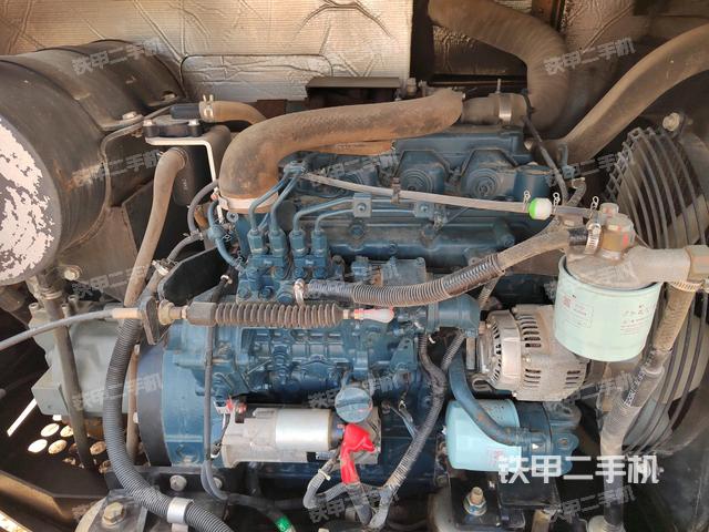 发动机整体俯视（整机外观）