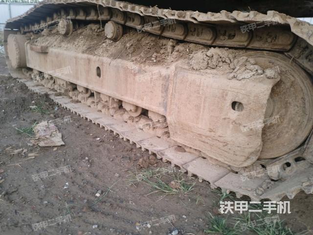 右驱动轮（行走机构）