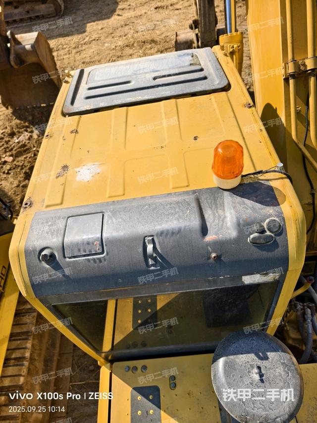 驾驶室顶部（整机外观）