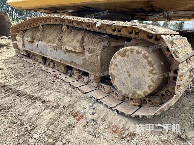 单侧履带整体（整机外观）