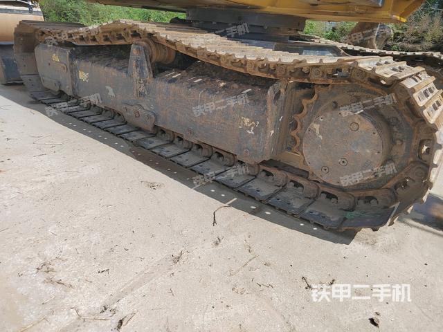 单侧履带整体（整机外观）