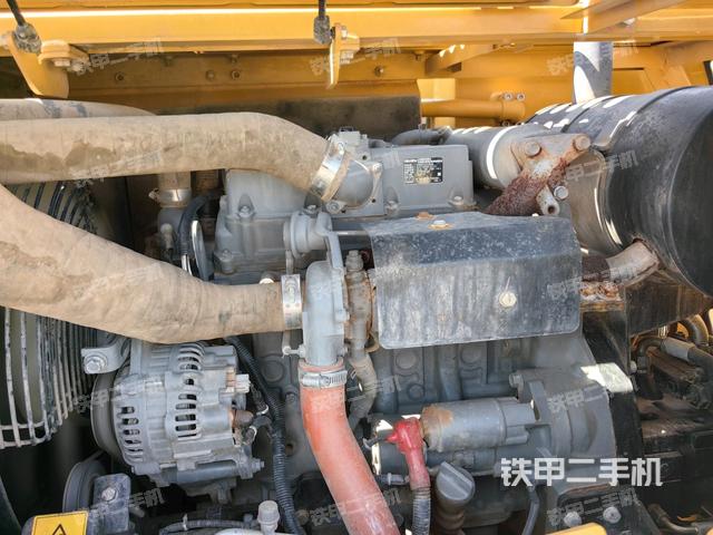 发动机室（上车部件）