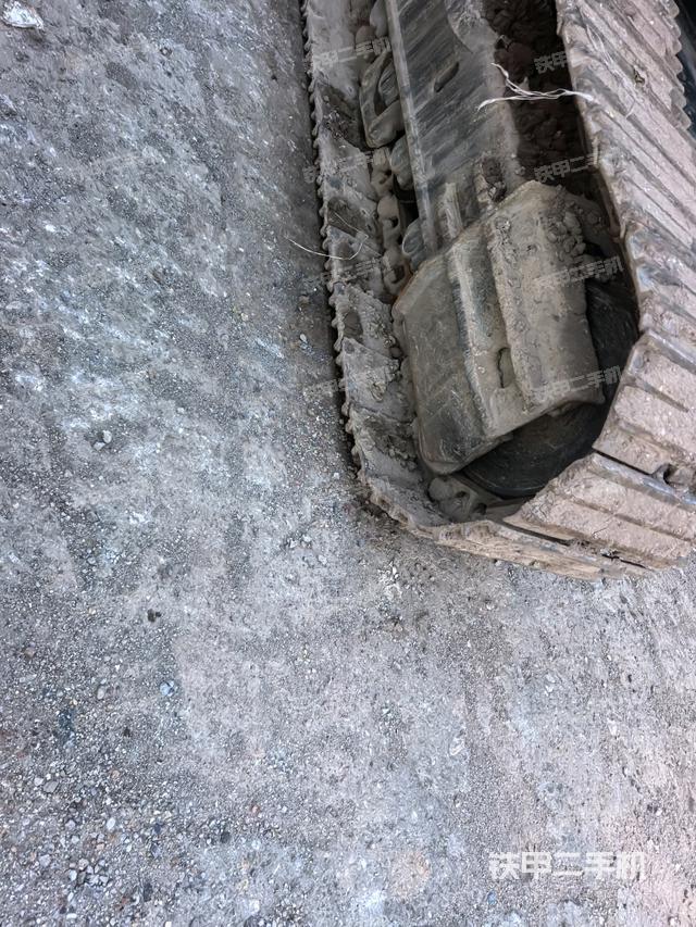 右侧履带整体（行走机构）