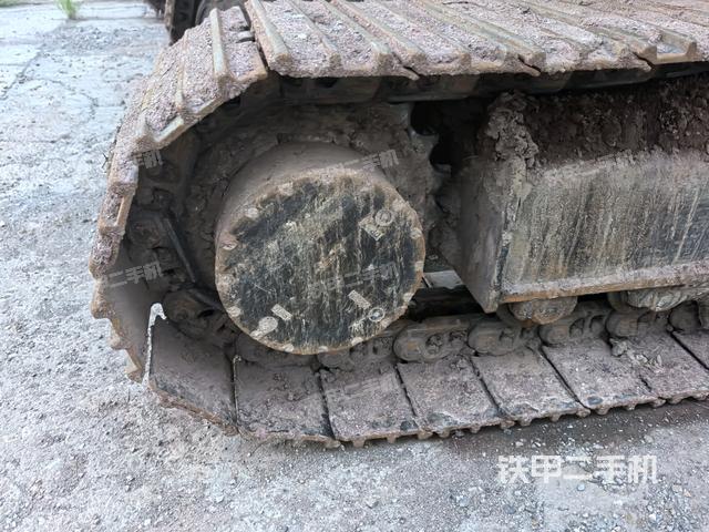 左側(cè)行走馬達蓋板（行走機構(gòu)）