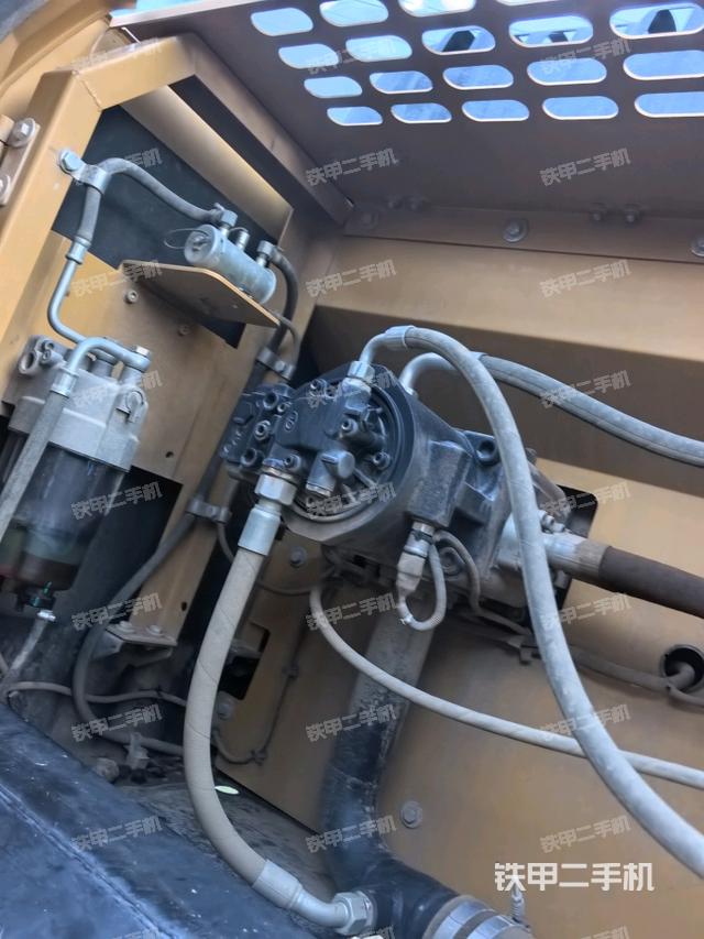 液壓泵室（大件艙室）