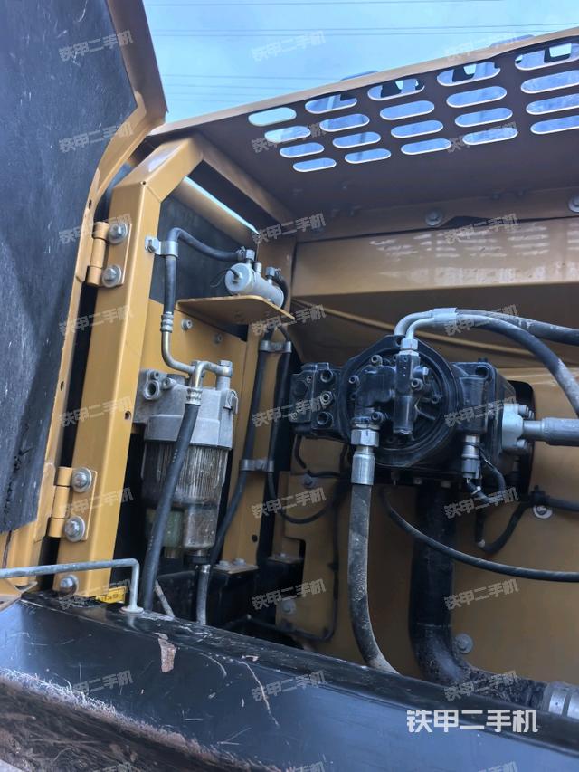 液压泵斜45 左（大件舱室）