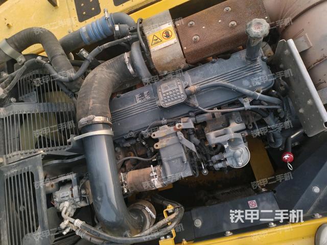 发动机室（上车部件）