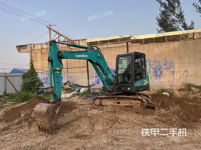 驾驶室整体（整机外观）