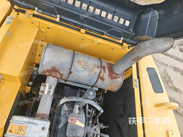 气门室盖螺丝特写（上车部件）