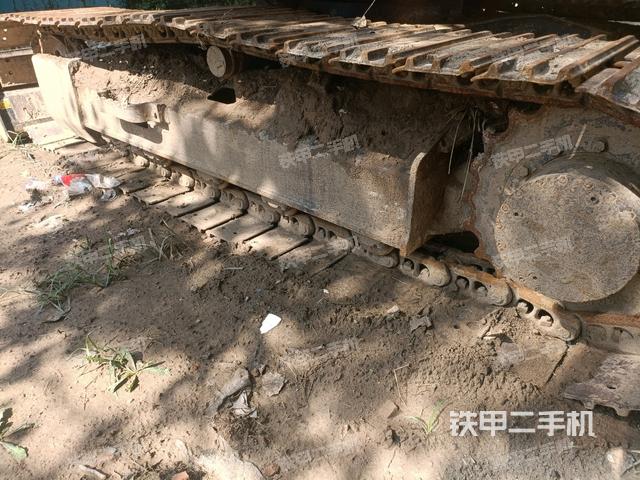 左側(cè)履帶整體?(行走機(jī)構(gòu)) 左側(cè)履帶整體?(行走機(jī)構(gòu))