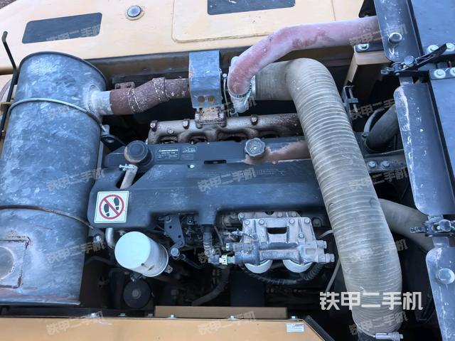 氣門室蓋螺絲特寫（上車部件）