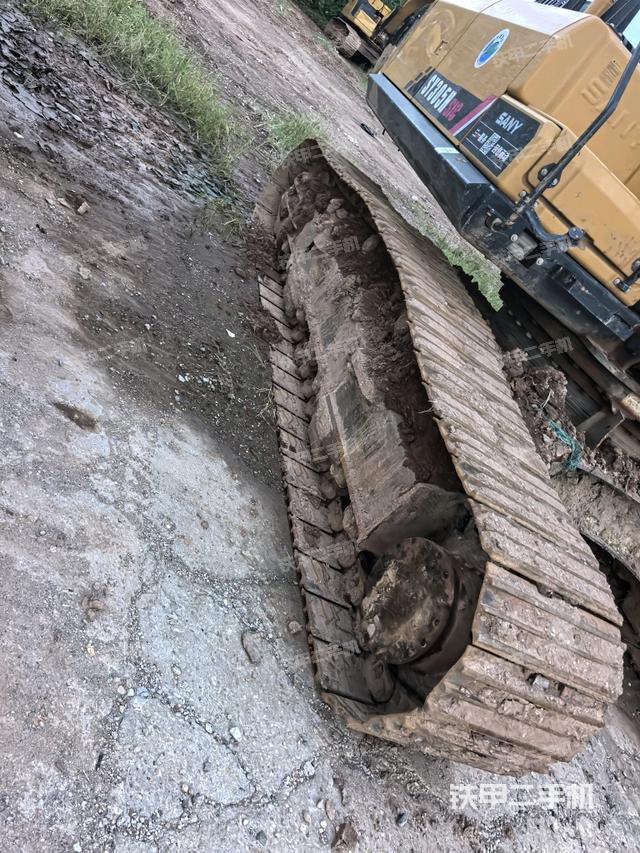 右側(cè)履帶整體（行走機構(gòu)）