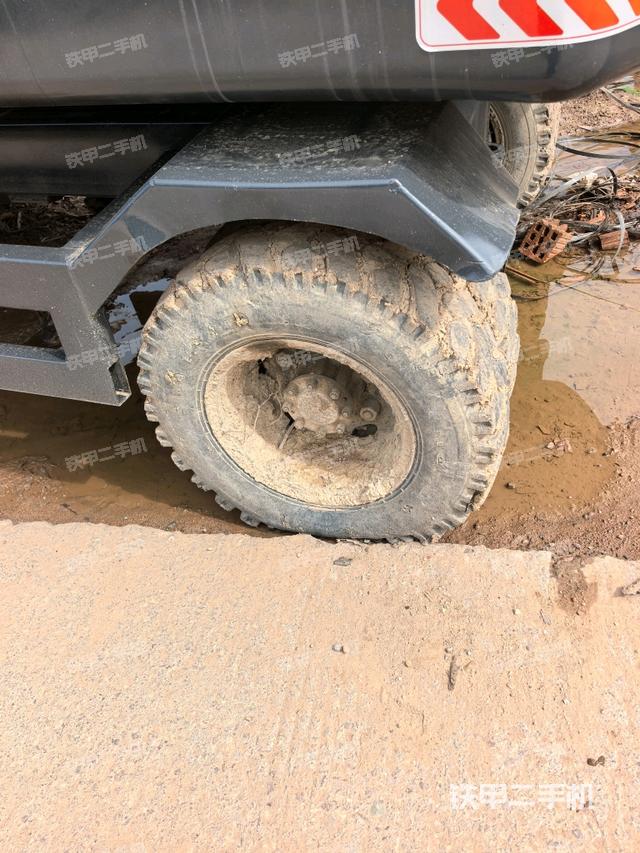 左驱动轮（行走机构）