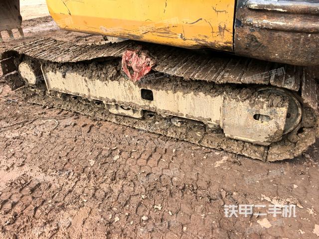 右側(cè)履帶整體?（行走機(jī)構(gòu)）