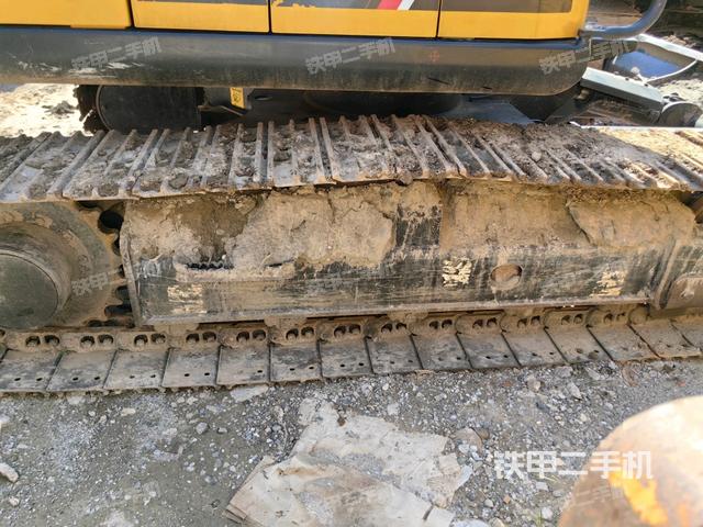 左侧履带整体 （行走机构）