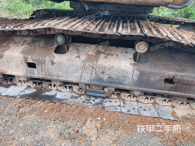 左侧行走马达盖板（行走机构）