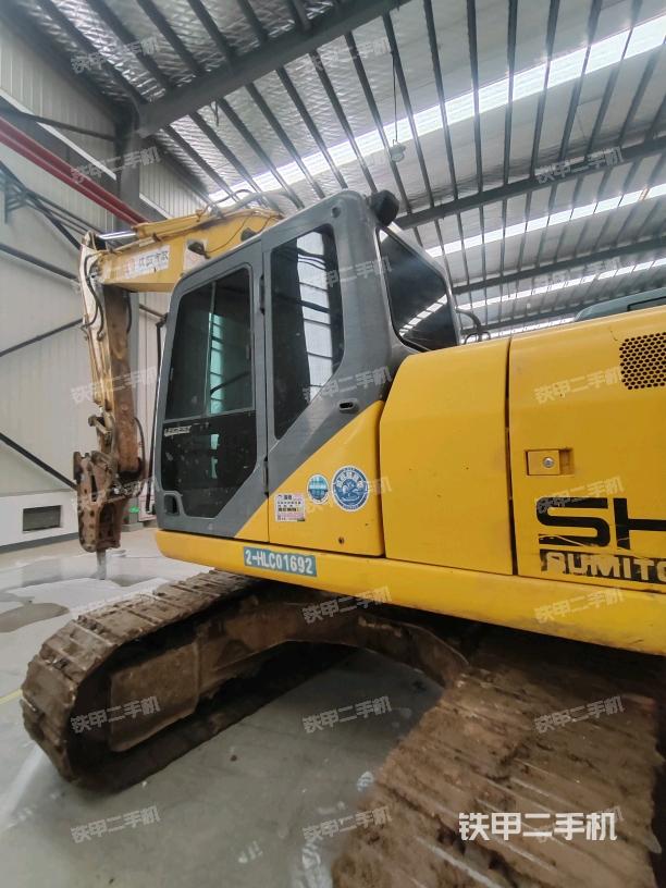 駕駛室左前45度（駕駛室部分）