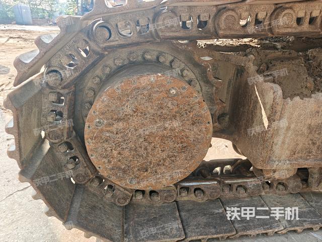 左側(cè)行走馬達(dá)蓋板（行走機(jī)構(gòu)）