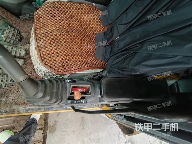 后窗玻璃角標(biāo)（駕駛室部分）