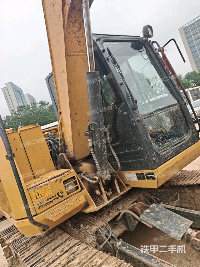 小臂整體左后（工作和回轉(zhuǎn)裝置）