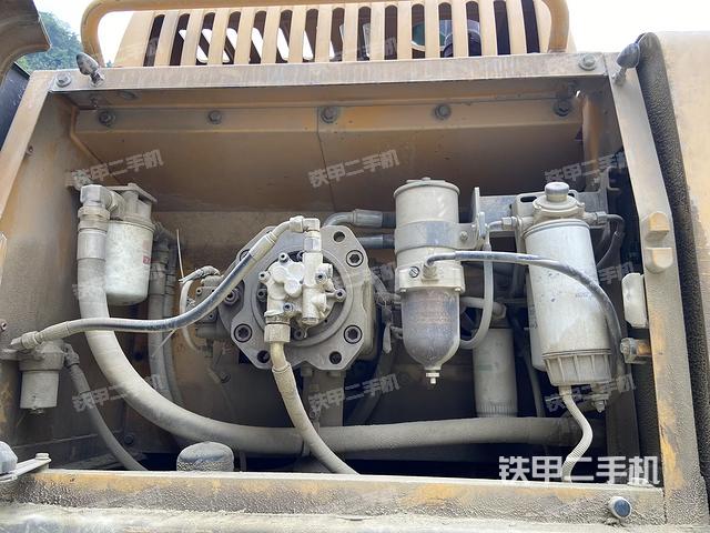 液壓泵室（大件艙室）