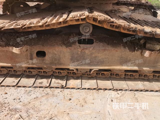 右侧履带整体（行走机构）