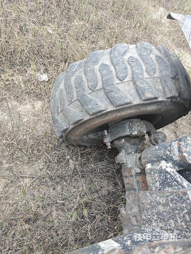 单侧履带整体（整机外观）