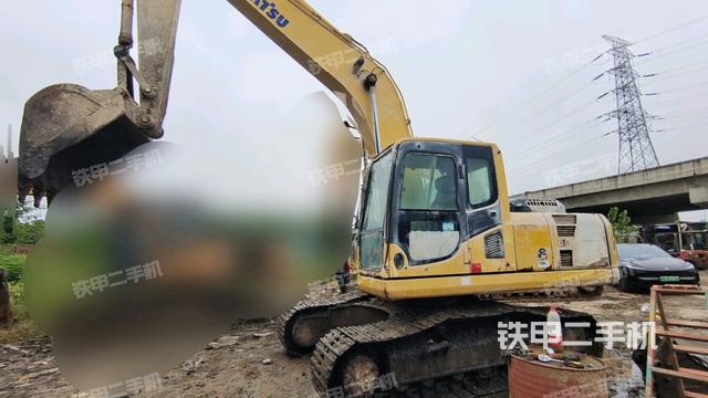 小松PC200-8挖掘机