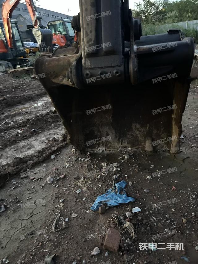 左導(dǎo)向輪（行走機(jī)構(gòu)）