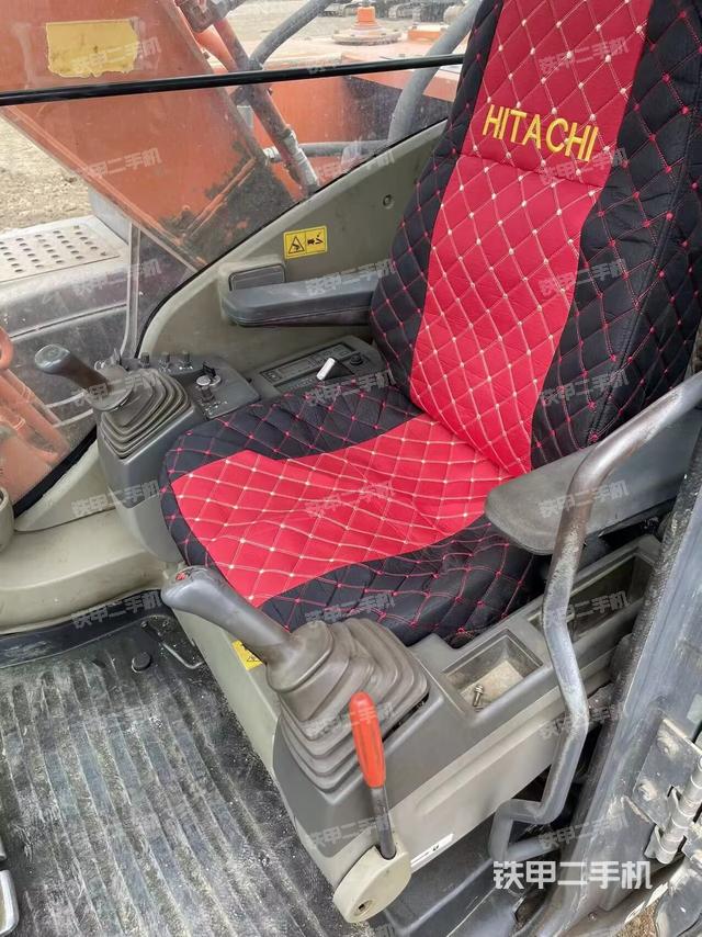 驾驶室整体（整机外观）