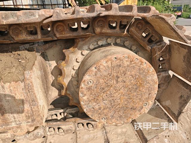 左側(cè)履帶整體?（行走機(jī)構(gòu)）