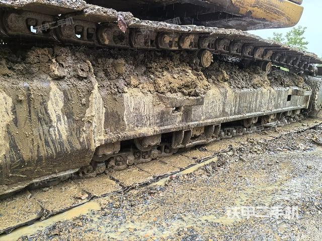 單側(cè)履帶整體（整機(jī)外觀）