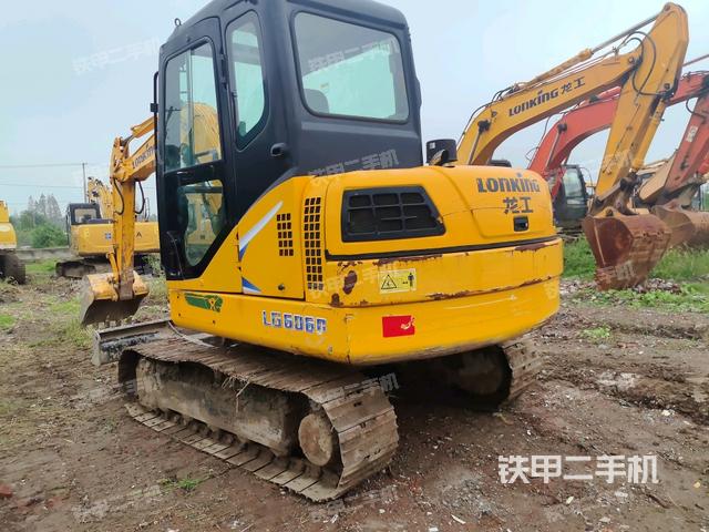 左后45（整機外觀）