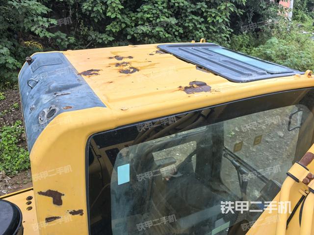 駕駛室頂部俯視（上車部件）