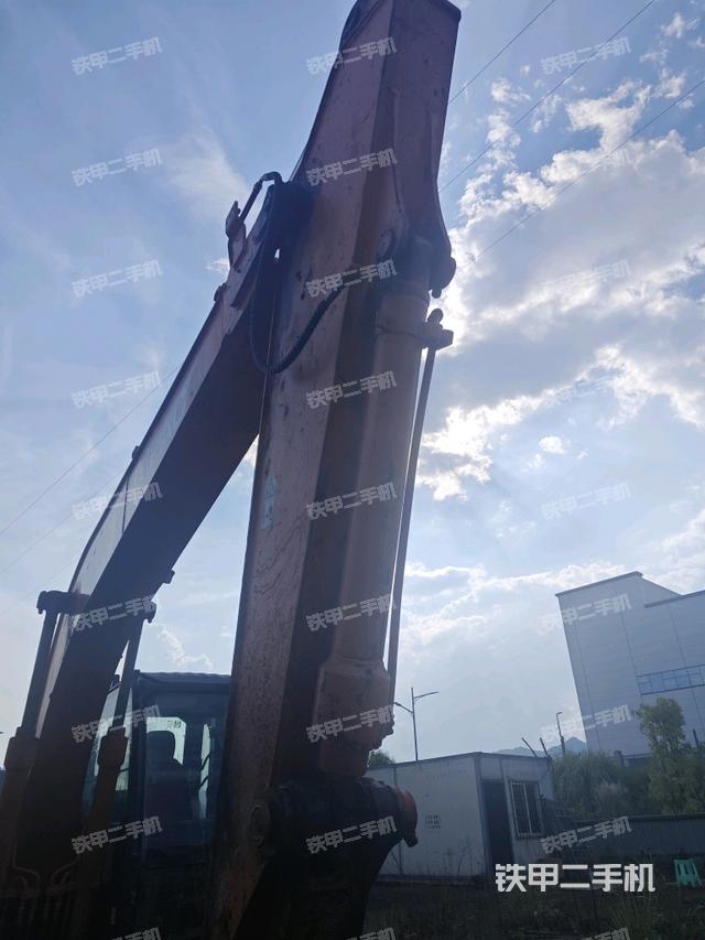 小臂整體右前（工作和回轉(zhuǎn)裝置）