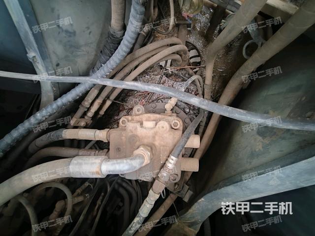 回轉(zhuǎn)馬達(dá)（上車部件）