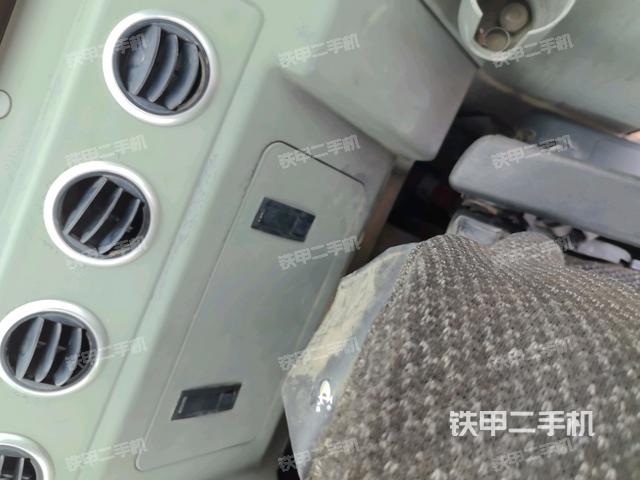 座椅后部（駕駛室部分）