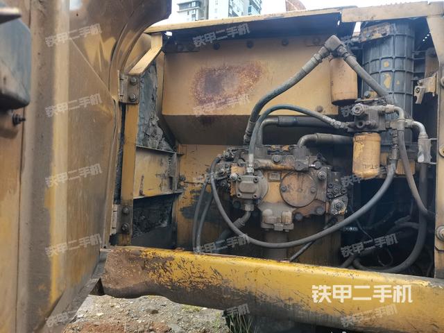 液压泵室（大件舱室）