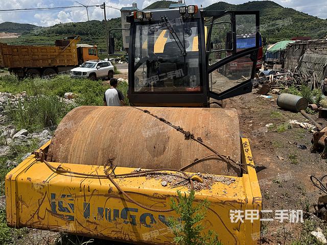 柳工CLG6626E(單驅(qū))壓路機