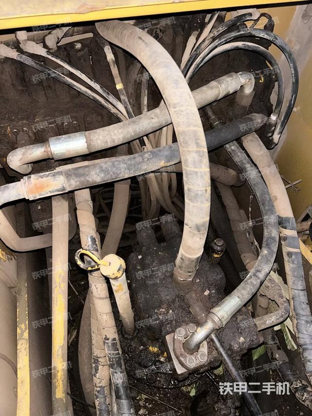 回轉(zhuǎn)馬達(dá)（上車部件）