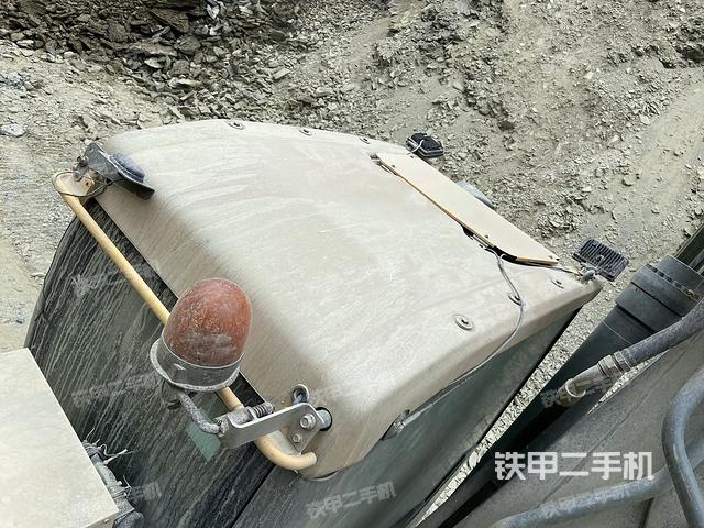 駕駛室頂部俯視（上車部件）