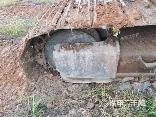 左驱动轮（行走机构）