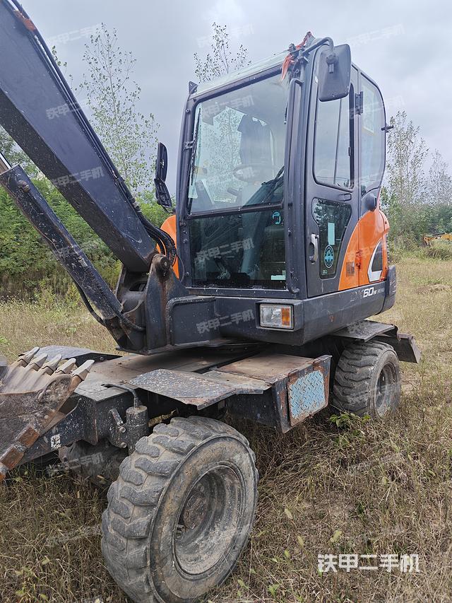 驾驶室整体（整机外观）