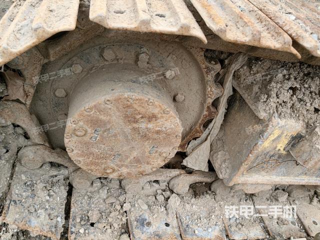 左驅(qū)動(dòng)輪（行走機(jī)構(gòu)）