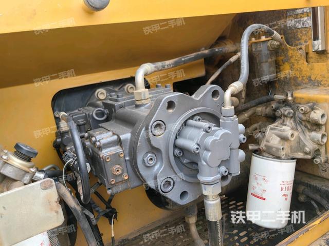 液压泵斜45 左（大件舱室）