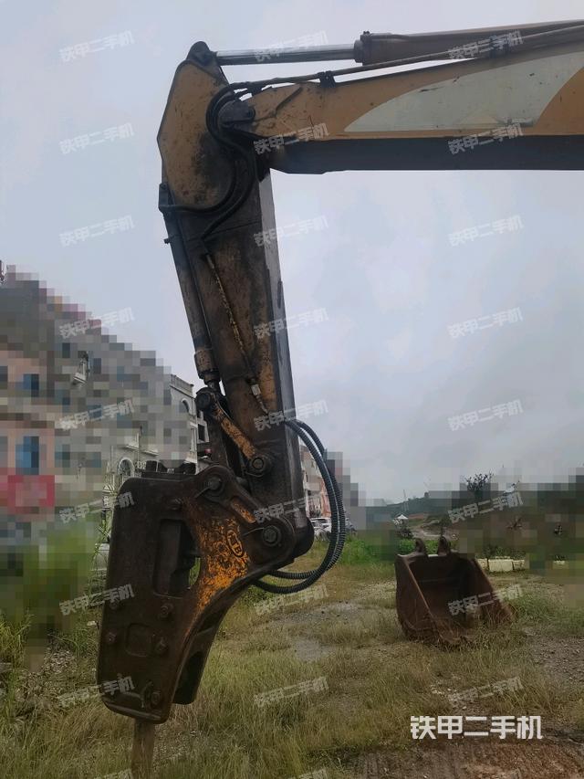 小臂整体左后（工作和回转装置）