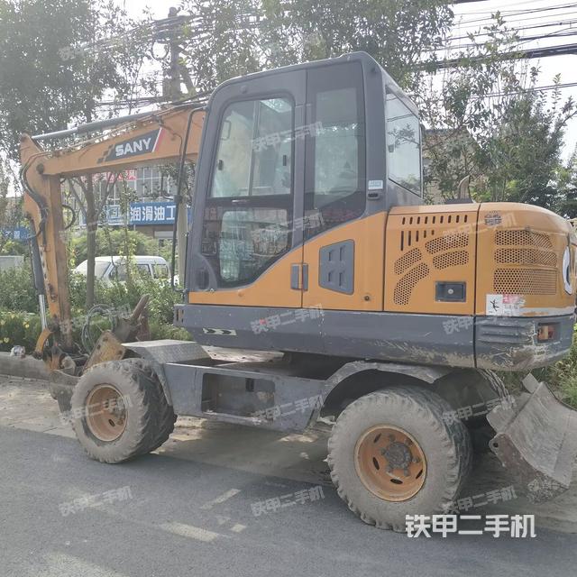 恒特重工HT75W挖掘机