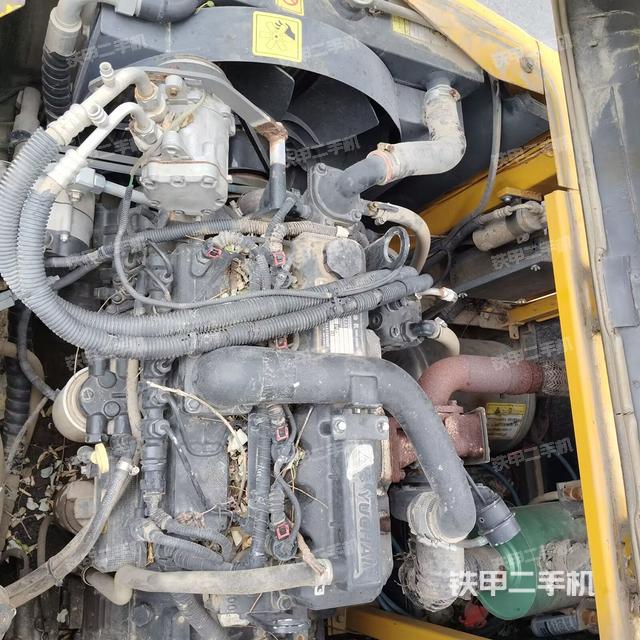 发动机整体俯视（整机外观）