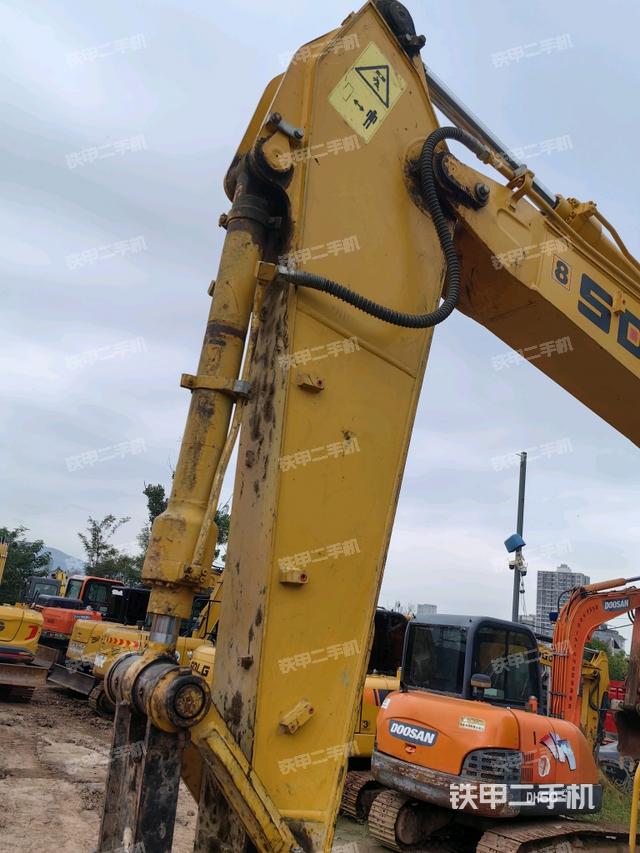 小臂整體左后（工作和回轉(zhuǎn)裝置）