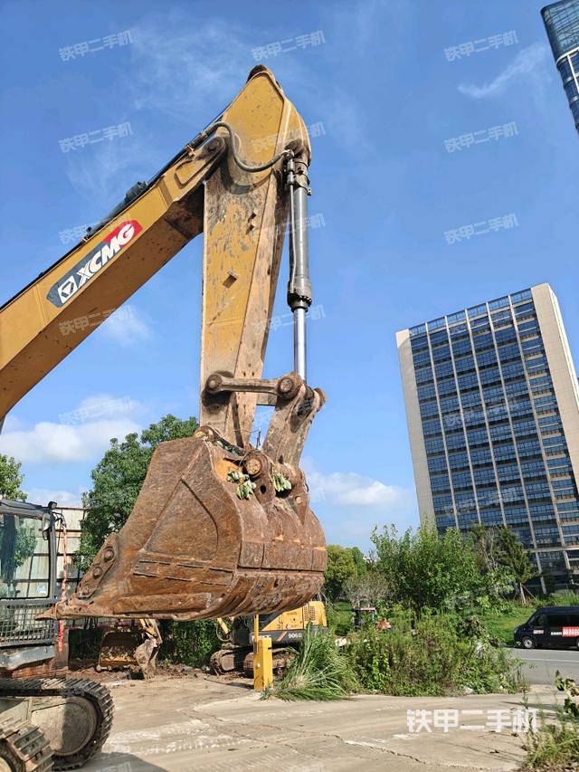 大臂背部俯視（工作和回轉(zhuǎn)裝置）